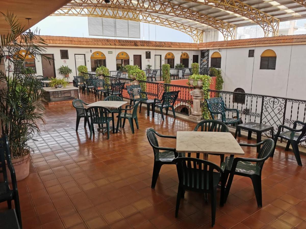 Hotel Doralba Inn Мерида Екстериор снимка