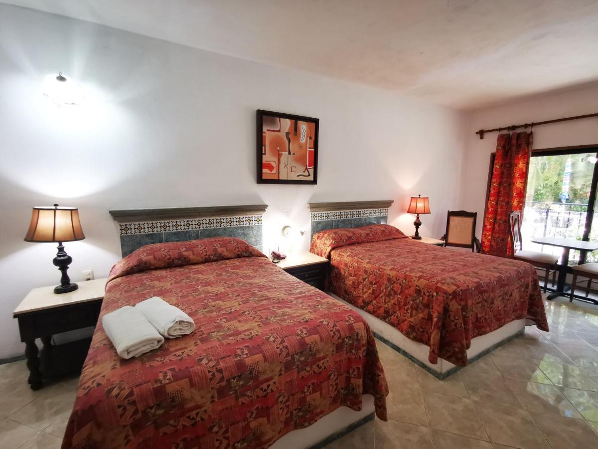 Hotel Doralba Inn Мерида Екстериор снимка