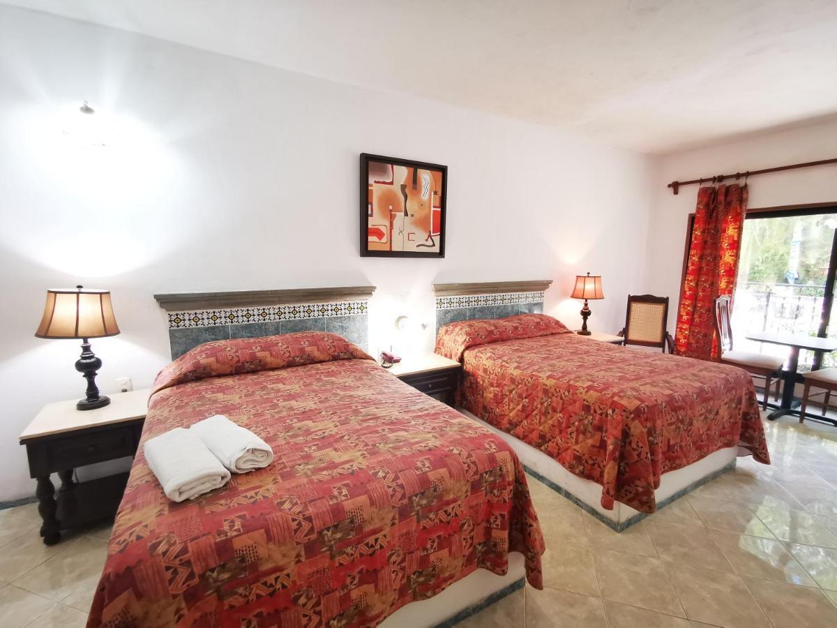 Hotel Doralba Inn Мерида Екстериор снимка
