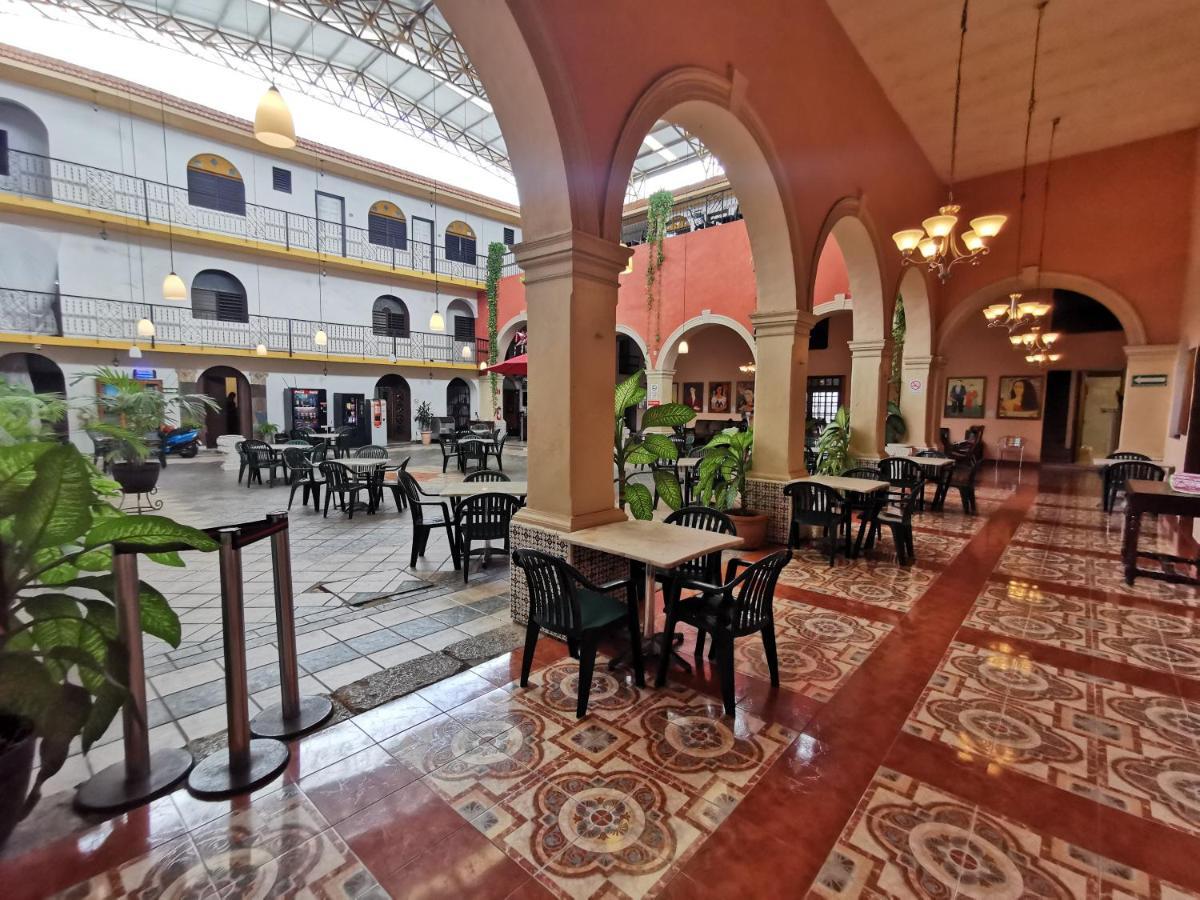 Hotel Doralba Inn Мерида Екстериор снимка