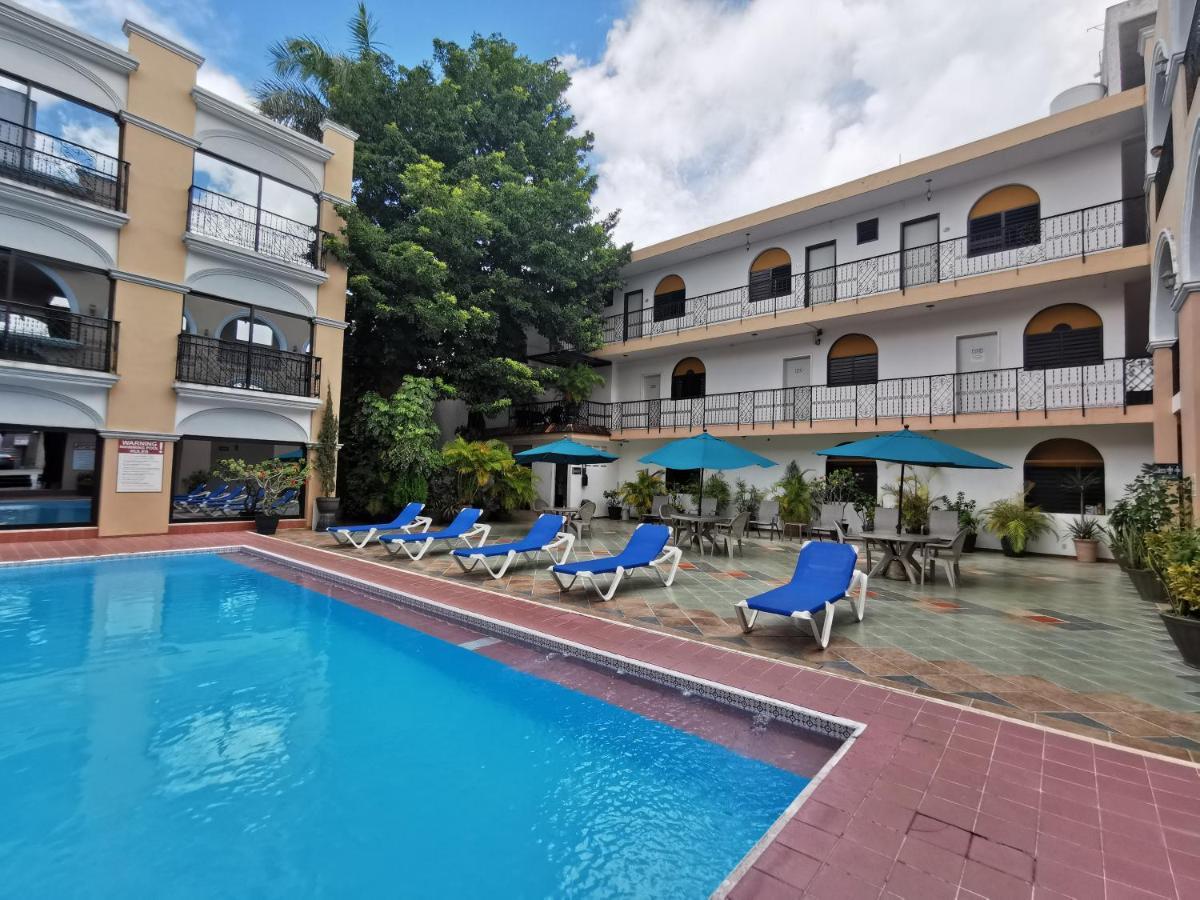 Hotel Doralba Inn Мерида Екстериор снимка