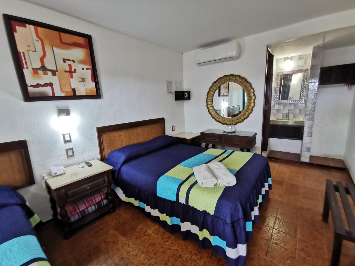 Hotel Doralba Inn Мерида Екстериор снимка
