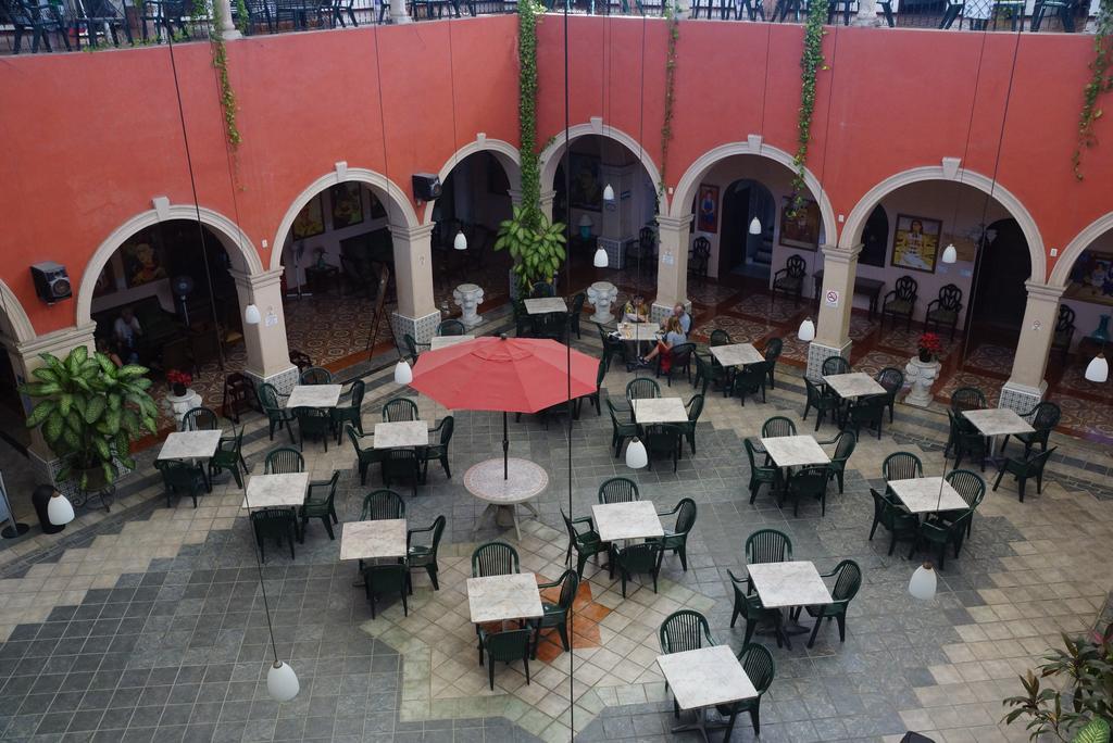 Hotel Doralba Inn Мерида Екстериор снимка